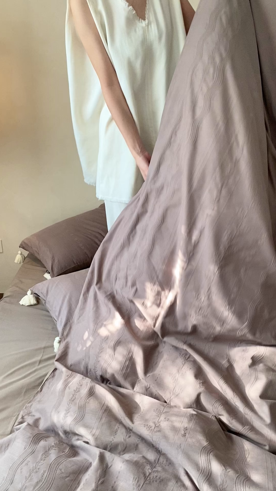 91家纺网 家纺一手货源 找家纺 （总）玉宇阁家居 2025新款色织空气全棉纯棉大提花磨毛四件套(流苏款)