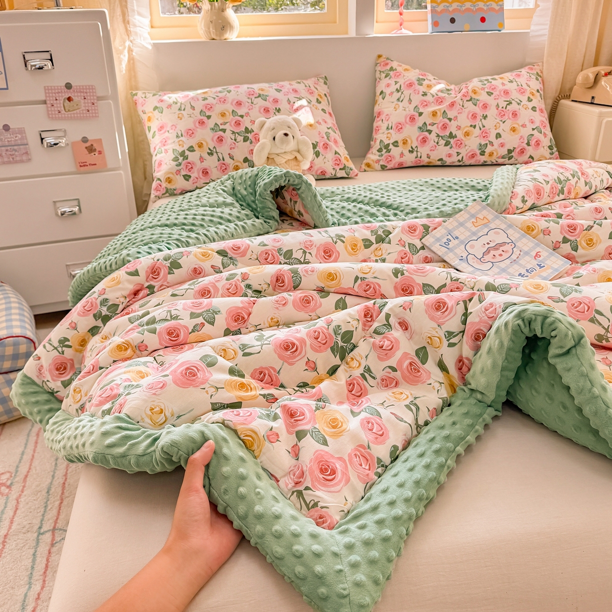 91家纺网 家纺一手货源 找家纺 黛妮雅2025新款全棉豆豆绒春秋被学生单双人被子被芯冬被（提供买家秀）玫瑰物语