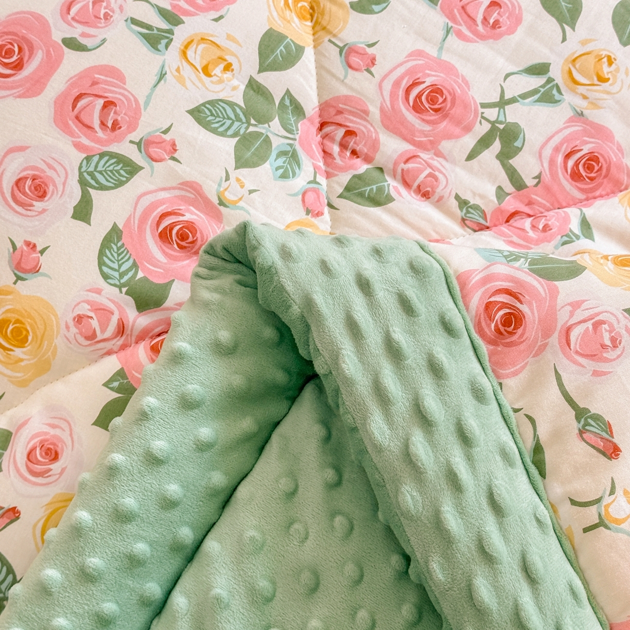 91家纺网 家纺一手货源 找家纺 黛妮雅2025新款全棉豆豆绒春秋被学生单双人被子被芯冬被（提供买家秀）玫瑰物语