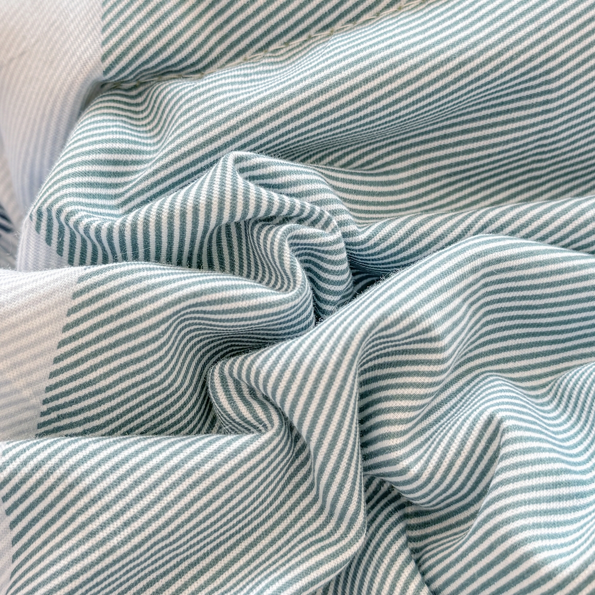 91家纺网 家纺一手货源 找家纺 黛妮雅2025新款全棉豆豆绒春秋被学生单双人被子被芯冬被（提供买家秀）自由品格