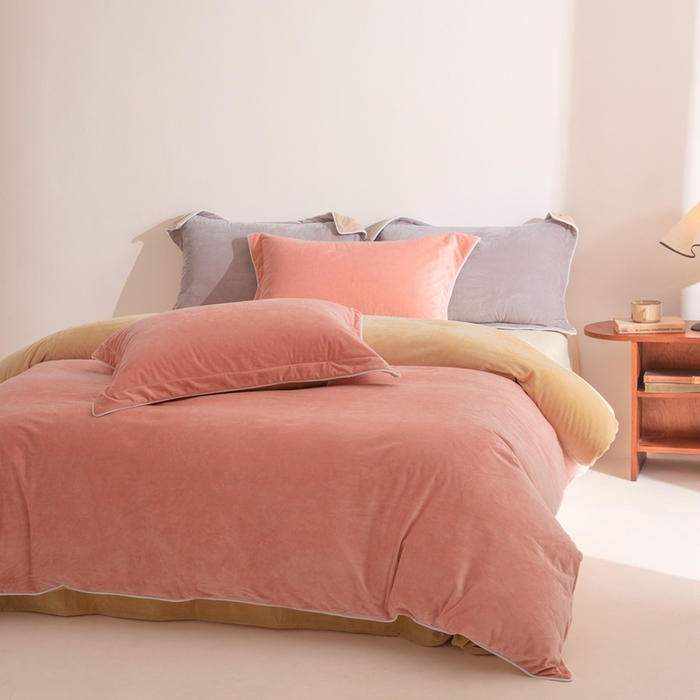 91家纺网 家纺一手货源 找家纺 安力森/诚臻酒店用品 2025新款麻绳婴儿绒四件套 秋冬加厚亲肤保暖卧室床品套件（280克） 橘粉-乳酪