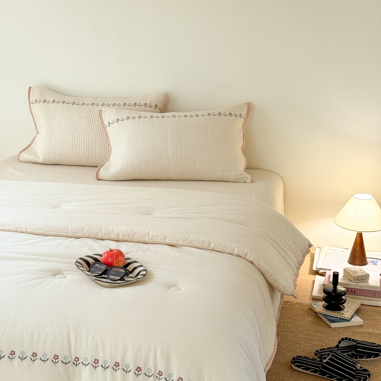 91家纺网 家纺一手货源 找家纺 （总）汇庭 2025秋冬新款花田小趣床盖三件套+花研春秋被