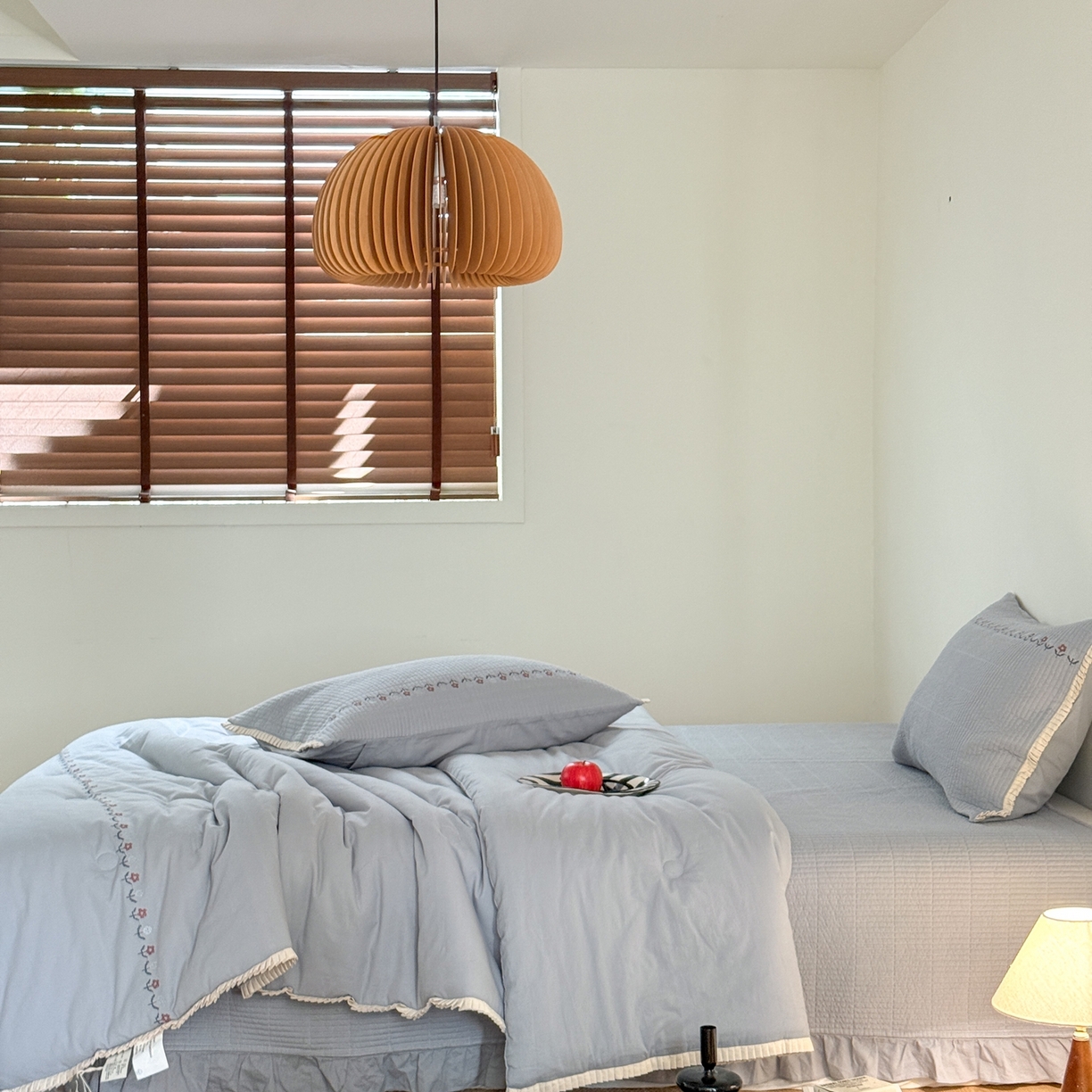 91家纺网 家纺一手货源 找家纺 汇庭 2025秋冬新款花田小趣床盖三件套+花研春秋被 春秋-花研蓝