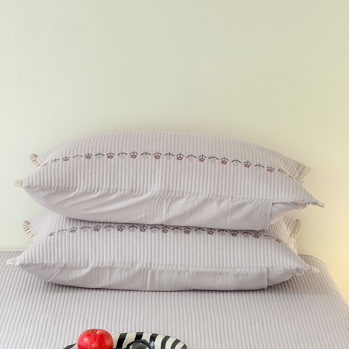 91家纺网 家纺一手货源 找家纺 汇庭 2025秋冬新款花田小趣床盖三件套+花研春秋被 床盖-花田小趣紫