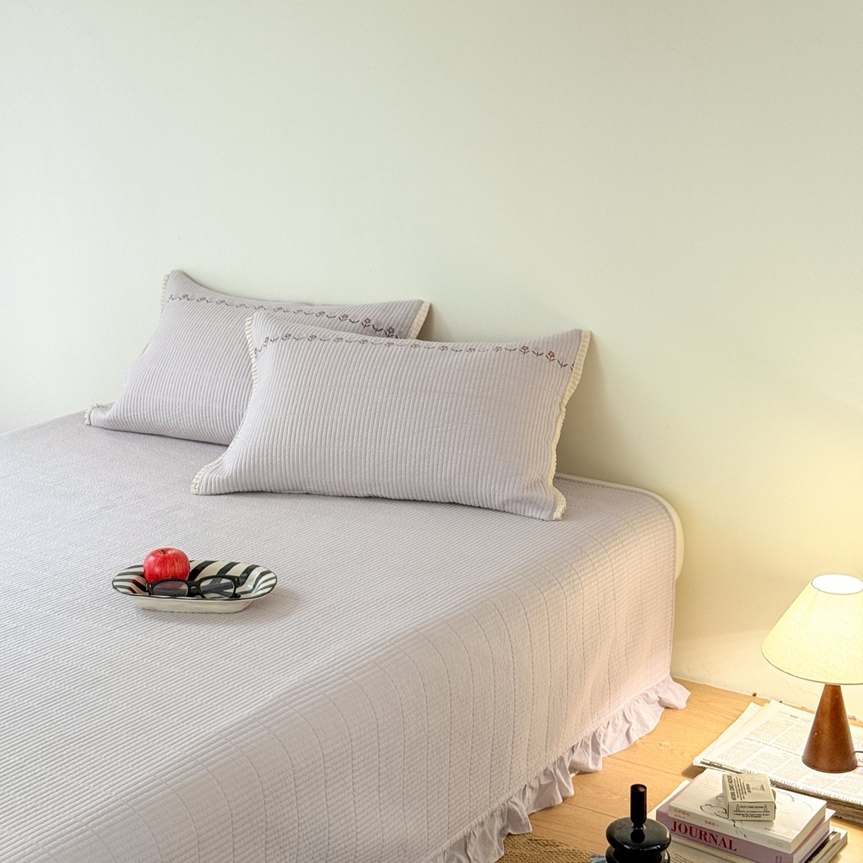 91家纺网 家纺一手货源 找家纺 汇庭 2025秋冬新款花田小趣床盖三件套+花研春秋被 床盖-花田小趣紫