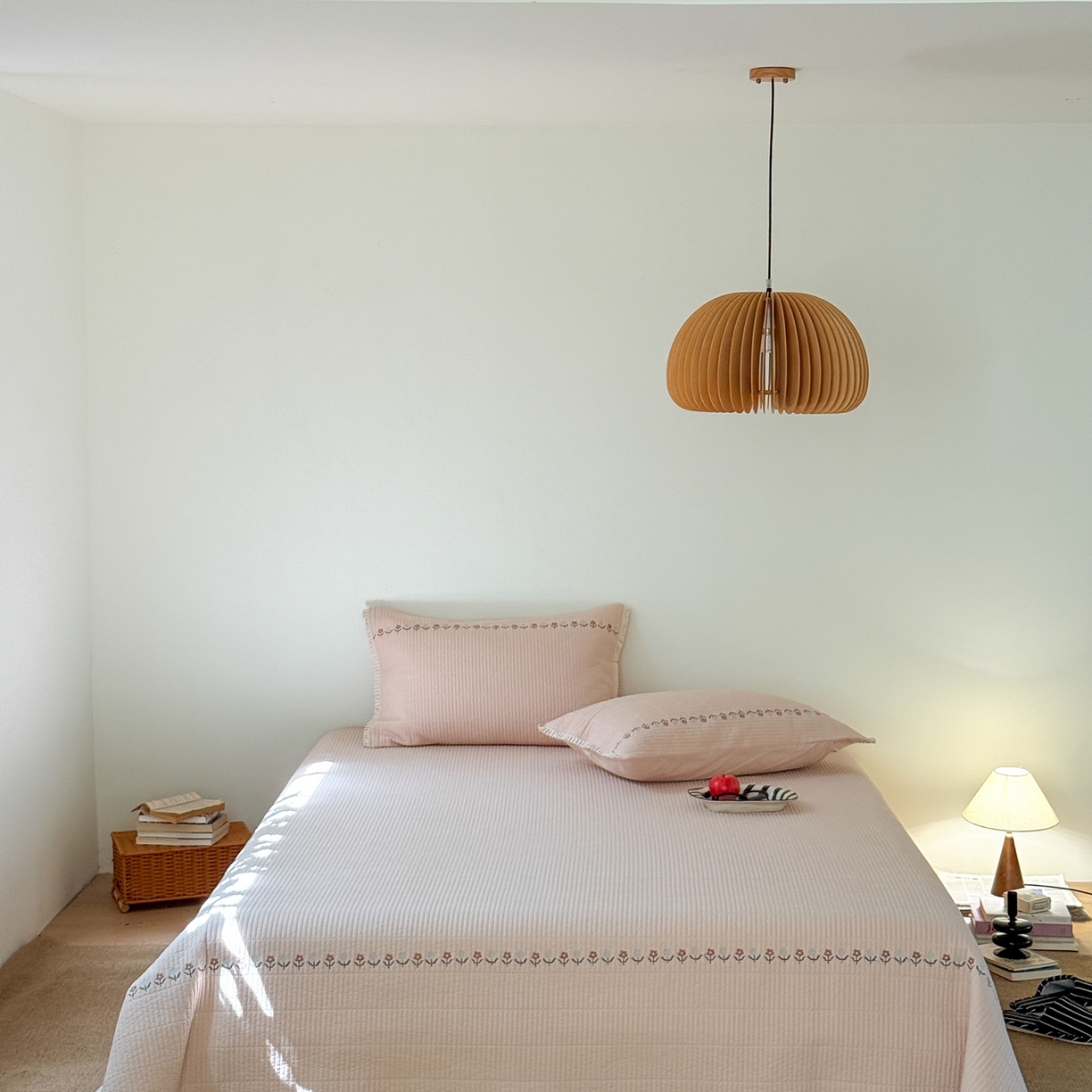 91家纺网 家纺一手货源 找家纺 汇庭 2025秋冬新款花田小趣床盖三件套+花研春秋被 春秋-花研粉