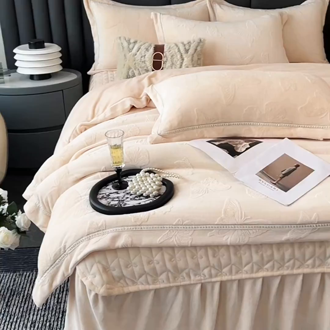 91家纺网 家纺一手货源 找家纺 （总）妮恒美家纺 2025新款10斤床盖款牛奶绒四件套（控价最低价不得低于198）
