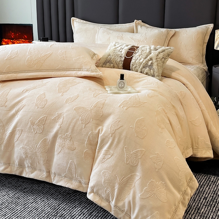91家纺网 家纺一手货源 找家纺 （总）妮恒美家纺 2025新款10斤床盖款牛奶绒四件套（控价最低价不得低于198）