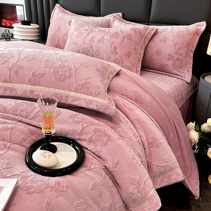 91家纺网 家纺一手货源 找家纺 （总）妮恒美家纺 2025新款10斤床盖款牛奶绒四件套（控价最低价不得低于198）