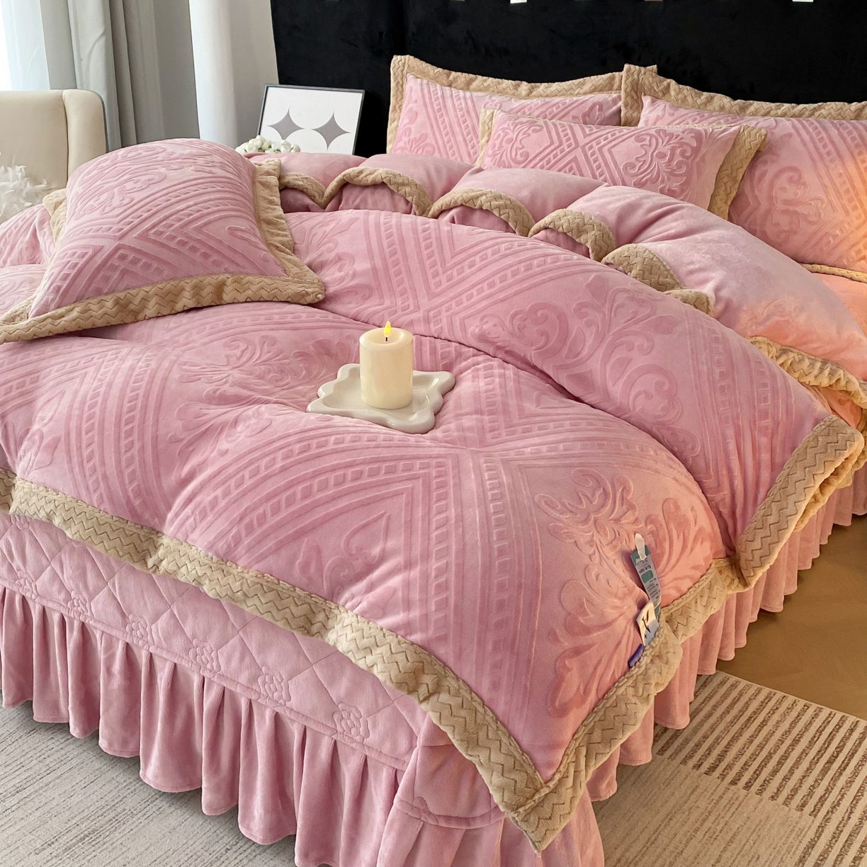 91家纺网 家纺一手货源 找家纺 （总）妮恒美家纺 2025新款10斤床盖款牛奶绒四件套（控价最低价不得低于198）