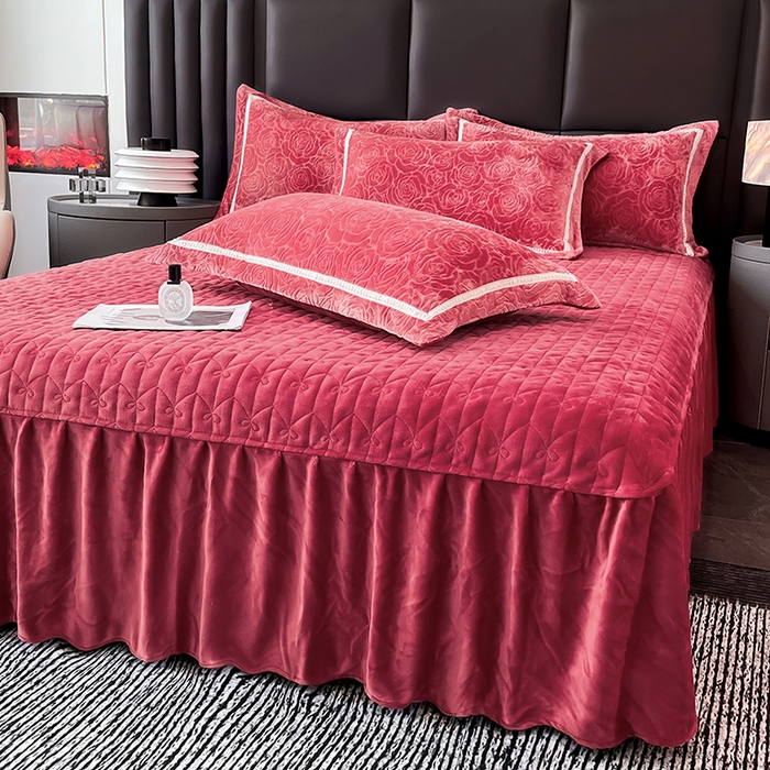 91家纺网 家纺一手货源 找家纺 妮恒美家纺 2025新款10斤床盖款牛奶绒四件套（控价最低价不得低于198） 床盖款-安哥拉红