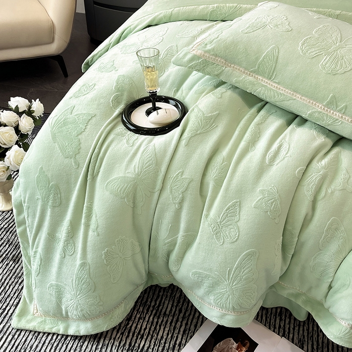 91家纺网 家纺一手货源 找家纺 妮恒美家纺 2025新款10斤床盖款牛奶绒四件套（控价最低价不得低于198） 床盖款-薄荷绿