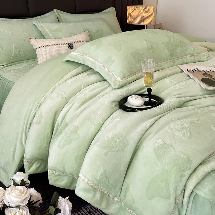91家纺网 家纺一手货源 找家纺 妮恒美家纺 2025新款10斤床盖款牛奶绒四件套（控价最低价不得低于198） 床盖款-薄荷绿
