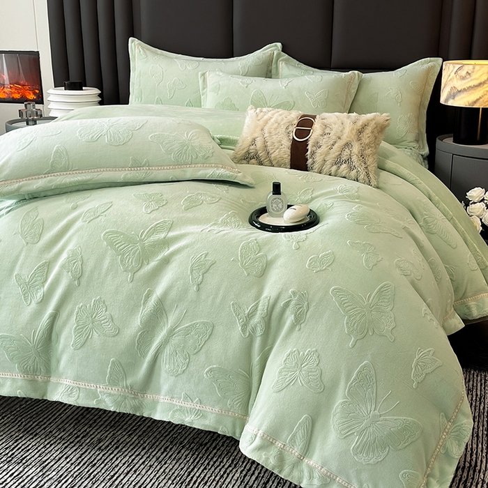 91家纺网 家纺一手货源 找家纺 妮恒美家纺 2025新款10斤床盖款牛奶绒四件套（控价最低价不得低于198） 床盖款-薄荷绿