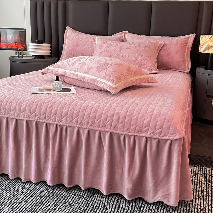 91家纺网 家纺一手货源 找家纺 妮恒美家纺 2025新款10斤床盖款牛奶绒四件套（控价最低价不得低于198） 床盖款-豆沙