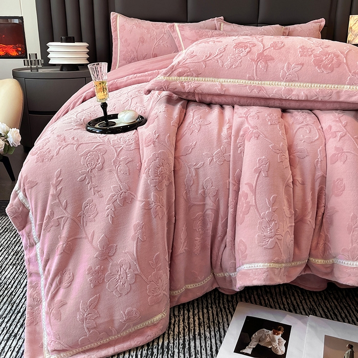 91家纺网 家纺一手货源 找家纺 妮恒美家纺 2025新款10斤床盖款牛奶绒四件套（控价最低价不得低于198） 床盖款-豆沙