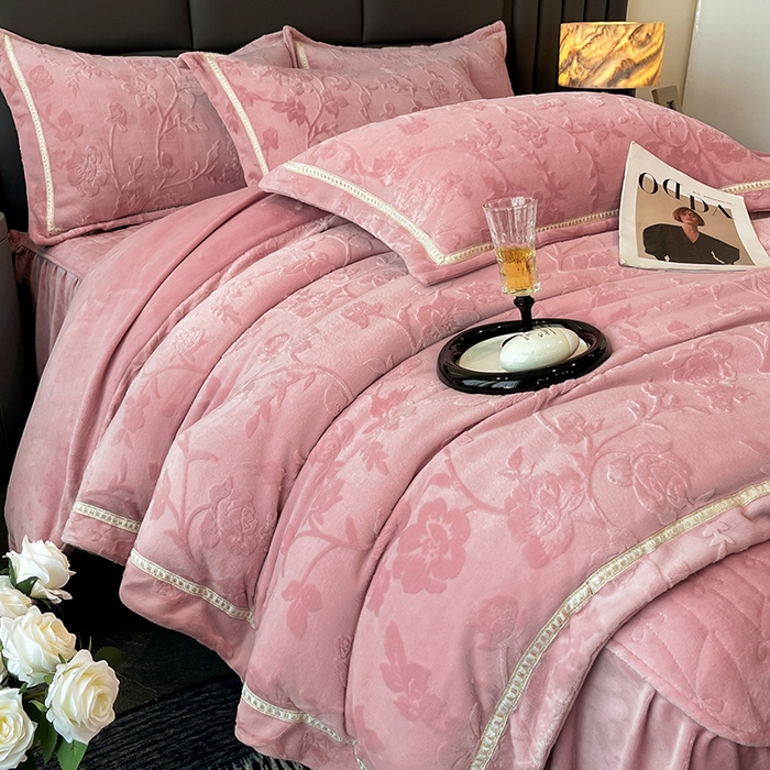 91家纺网 家纺一手货源 找家纺 妮恒美家纺 2025新款10斤床盖款牛奶绒四件套（控价最低价不得低于198） 床盖款-豆沙