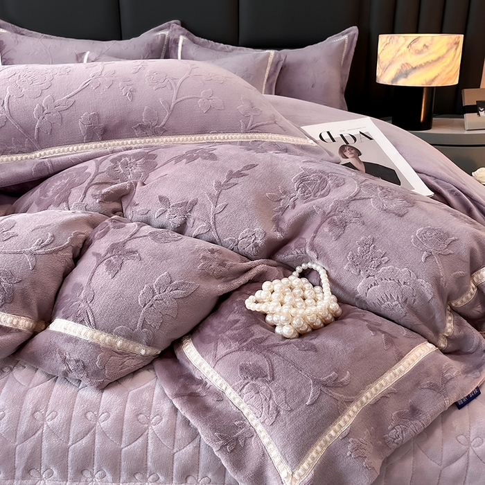 91家纺网 家纺一手货源 找家纺 妮恒美家纺 2025新款10斤床盖款牛奶绒四件套（控价最低价不得低于198） 床盖款-玫瑰紫