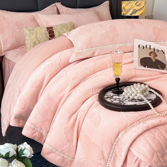 91家纺网 家纺一手货源 找家纺 妮恒美家纺 2025新款10斤床盖款牛奶绒四件套（控价最低价不得低于198） 床盖款-暖心玉