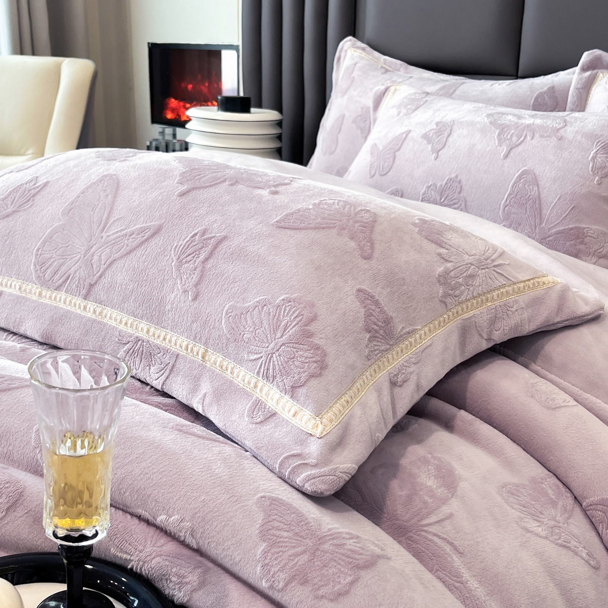 91家纺网 家纺一手货源 找家纺 妮恒美家纺 2025新款10斤床盖款牛奶绒四件套（控价最低价不得低于198） 床盖款-嫣紫