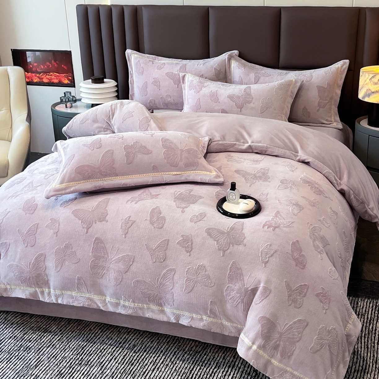 91家纺网 家纺一手货源 找家纺 妮恒美家纺 2025新款10斤床盖款牛奶绒四件套（控价最低价不得低于198） 床盖款-嫣紫