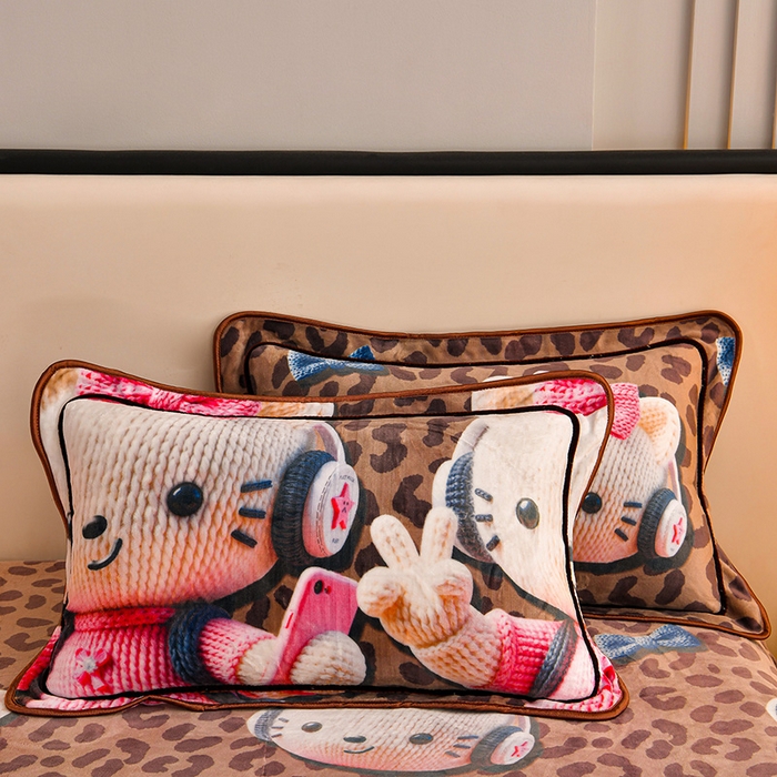 91家纺网 家纺一手货源 找家纺 妮恒美 2025新款牛奶绒印花床裙款四件套法莱绒四件套珊瑚金貂绒四件套 豹纹猫