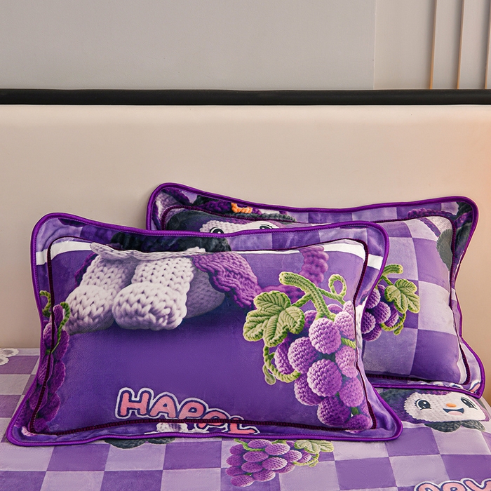 91家纺网 家纺一手货源 找家纺  妮恒美 2025新款牛奶绒印花床裙款四件套法莱绒四件套珊瑚金貂绒四件套 潮牌库洛