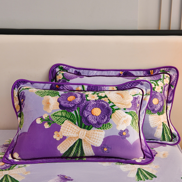 91家纺网 家纺一手货源 找家纺 妮恒美 2025新款牛奶绒印花床裙款四件套法莱绒四件套珊瑚金貂绒四件套 淡香怡人