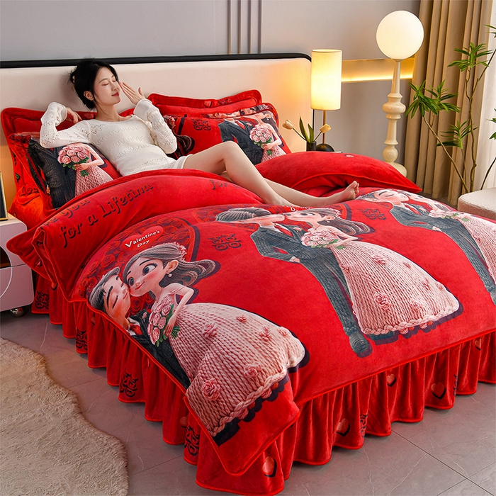 91家纺网 家纺一手货源 找家纺 妮恒美 2025新款牛奶绒印花床裙款四件套法莱绒四件套珊瑚金貂绒四件套 相亲相爱