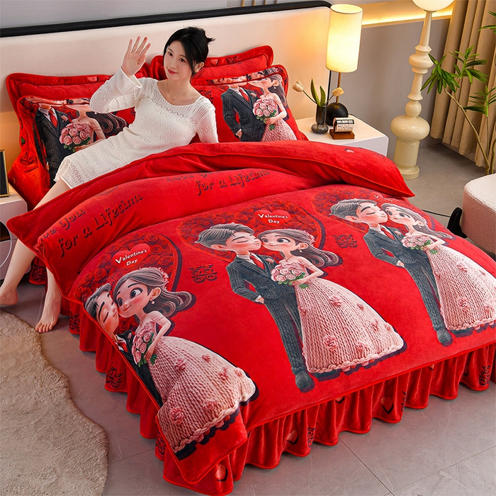 91家纺网 家纺一手货源 找家纺 妮恒美 2025新款牛奶绒印花床裙款四件套法莱绒四件套珊瑚金貂绒四件套 相亲相爱