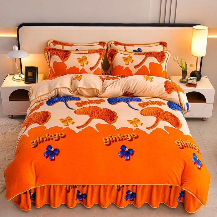 91家纺网 家纺一手货源 找家纺  妮恒美 2025新款牛奶绒印花床裙款四件套法莱绒四件套珊瑚金貂绒四件套 杏运一生