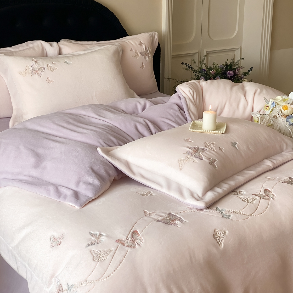 91家纺网 家纺一手货源 找家纺 云栖家居 2025秋冬新款加厚纯色刺绣牛奶绒四件套-福蝶多多 福蝶多多-紫