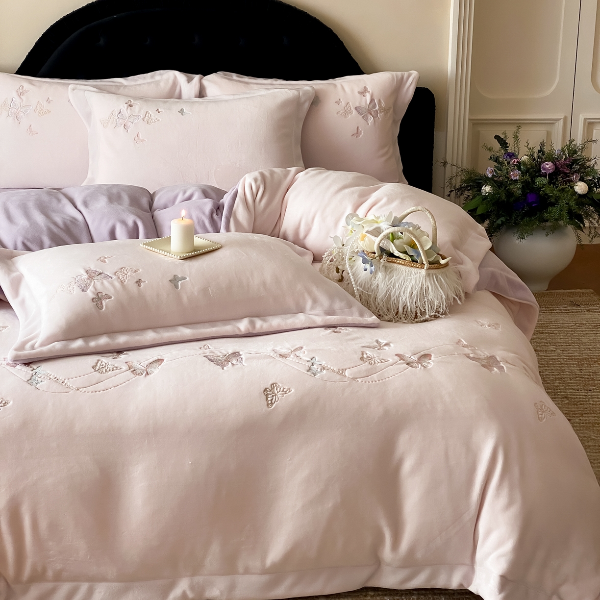 91家纺网 家纺一手货源 找家纺 云栖家居 2025秋冬新款加厚纯色刺绣牛奶绒四件套-福蝶多多 福蝶多多-紫