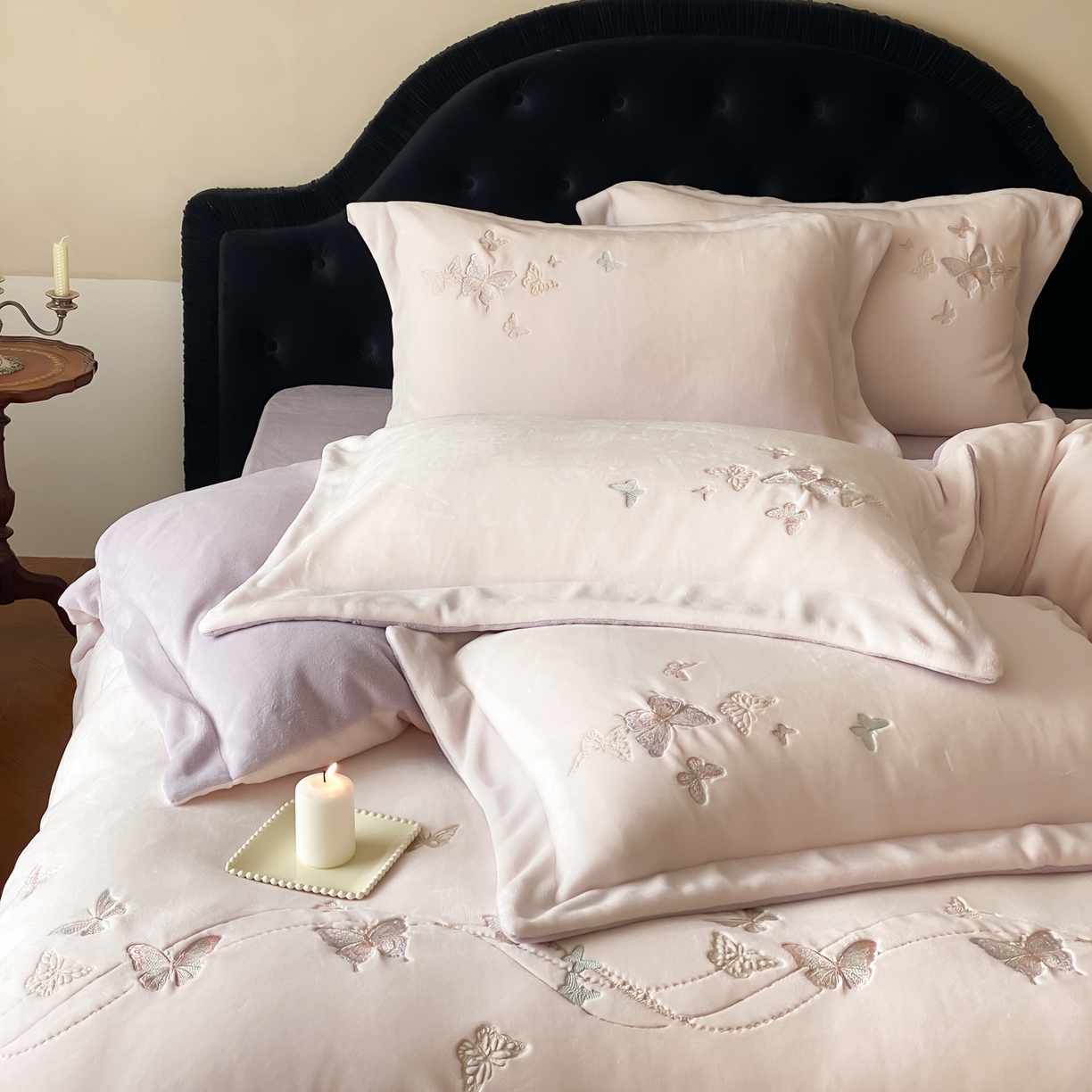 91家纺网 家纺一手货源 找家纺 云栖家居 2025秋冬新款加厚纯色刺绣牛奶绒四件套-福蝶多多 福蝶多多-紫