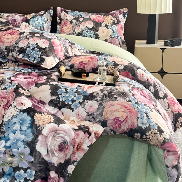 91家纺网 家纺一手货源 找家纺 桔禾家纺 2025新款田园花卉小清新直播加厚植物羊绒四件套高克重磨毛跨境四件套 大量现货 沁香花语