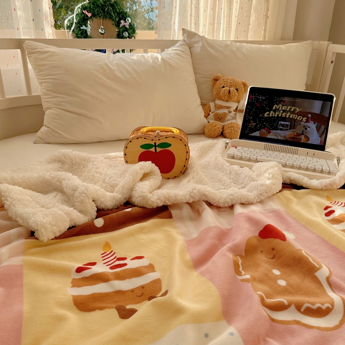 91家纺网 家纺一手货源 找家纺 桃子家居 2025新款A类ins圣诞新年秋冬限定款加厚牛奶绒羊羔绒毛毯多功能毯 绒毛毯-MT小腊肠