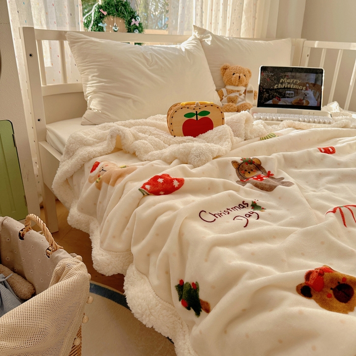 91家纺网 家纺一手货源 找家纺 桃子家居 2025新款A类ins圣诞新年秋冬限定款加厚牛奶绒羊羔绒毛毯多功能毯 绒毛毯-MT圣诞小熊熊
