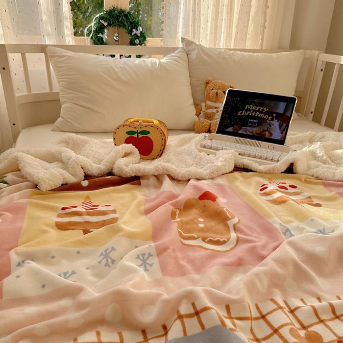 91家纺网 家纺一手货源 找家纺 桃子家居 2025新款A类ins圣诞新年秋冬限定款加厚牛奶绒羊羔绒毛毯多功能毯 绒毛毯-MT小腊肠