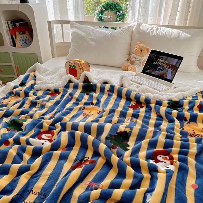 91家纺网 家纺一手货源 找家纺 桃子家居 2025新款A类ins圣诞新年秋冬限定款加厚牛奶绒羊羔绒毛毯多功能毯 绒毛毯-MT圣诞雪人蓝