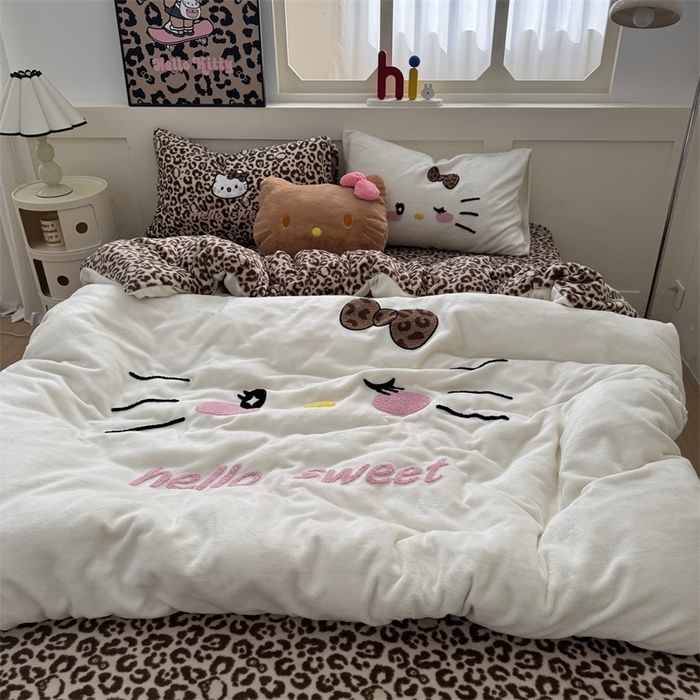 91家纺网 家纺一手货源 找家纺 （总）奈颜 2025新款大版牛奶绒毛巾绣四件套实拍图豹纹猫系列