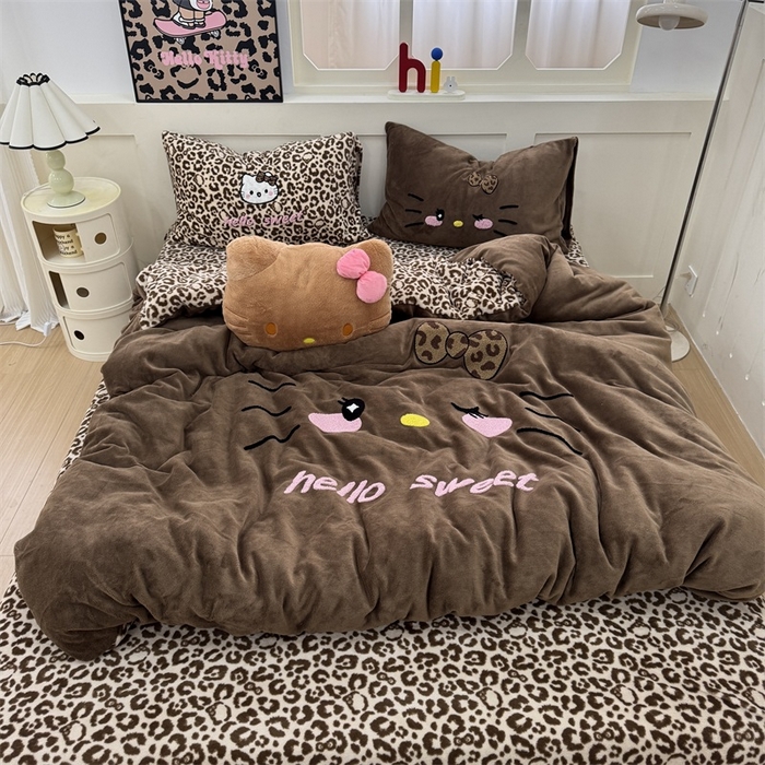 91家纺网 家纺一手货源 找家纺 奈颜 2025新款大版牛奶绒毛巾绣四件套实拍图豹纹猫系列 豹纹猫-咖