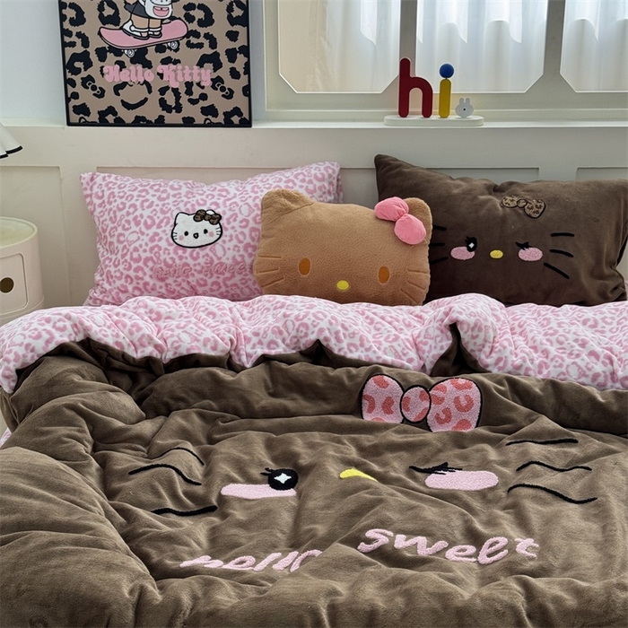 91家纺网 家纺一手货源 找家纺 奈颜 2025新款大版牛奶绒毛巾绣四件套实拍图豹纹猫系列 豹纹猫-粉