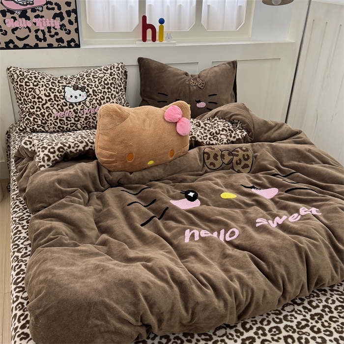 91家纺网 家纺一手货源 找家纺 奈颜 2025新款大版牛奶绒毛巾绣四件套实拍图豹纹猫系列 豹纹猫-咖