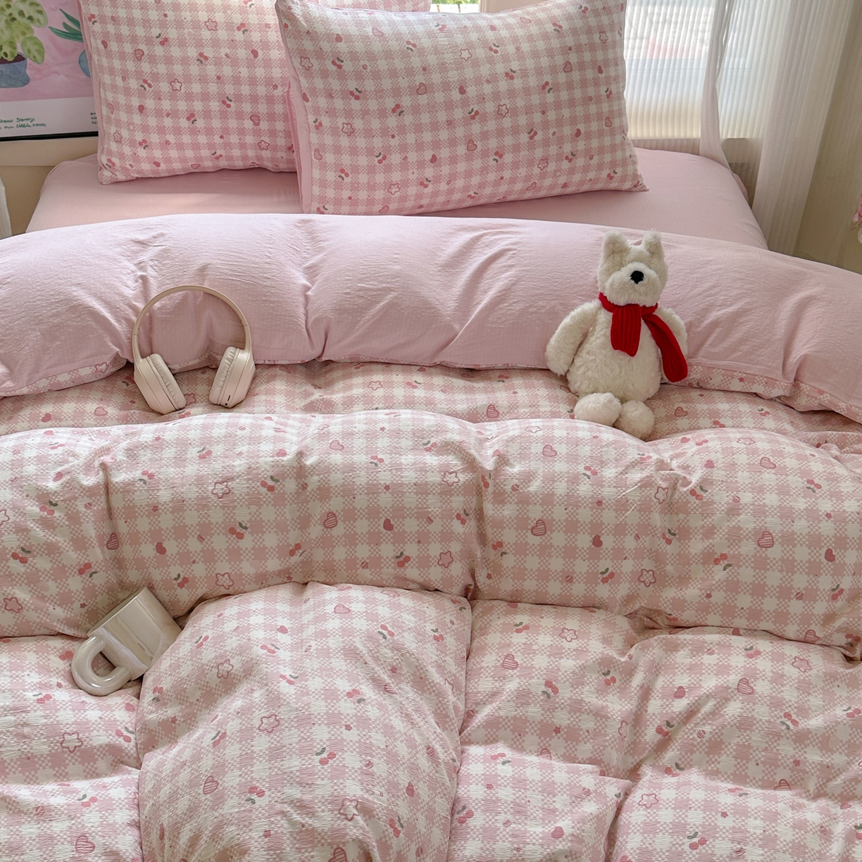 91家纺网 家纺一手货源 找家纺 桔禾家纺 2025新款小清新水洗棉有氧双层纱印花云感木棉皱皱纱四件套 恋爱物语