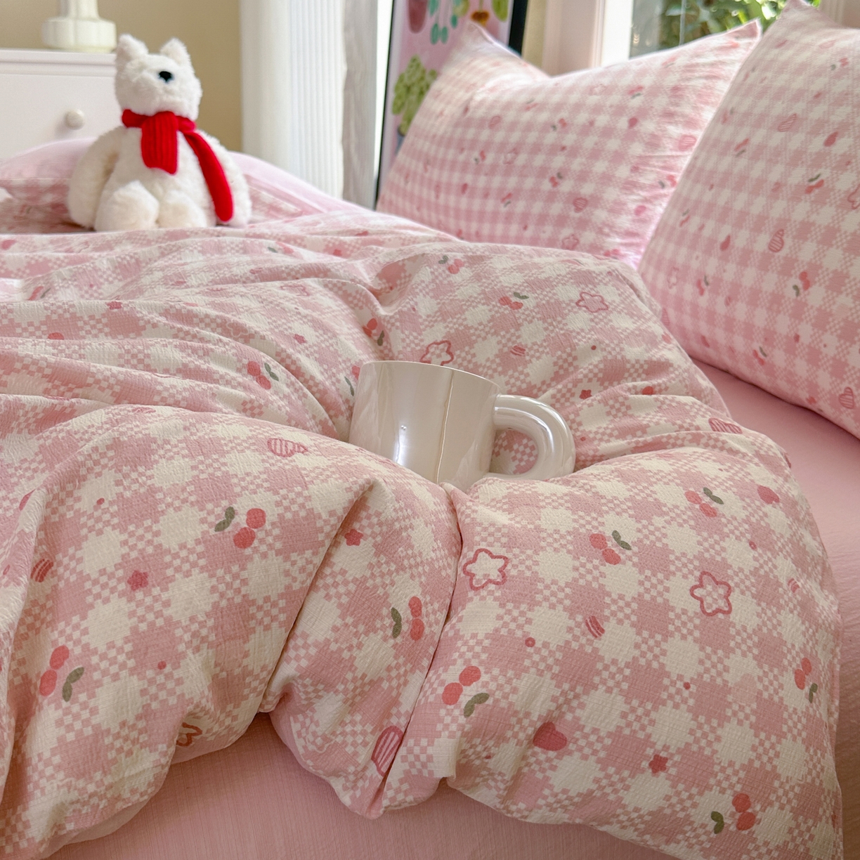 91家纺网 家纺一手货源 找家纺 桔禾家纺 2025新款小清新水洗棉有氧双层纱印花云感木棉皱皱纱四件套 恋爱物语