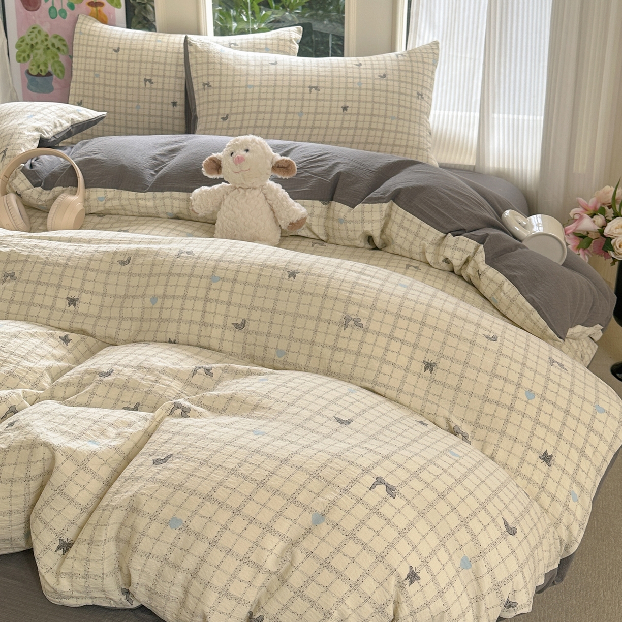 91家纺网 家纺一手货源 找家纺 桔禾家纺 2025新款小清新水洗棉有氧双层纱印花云感木棉皱皱纱四件套 蝶恋