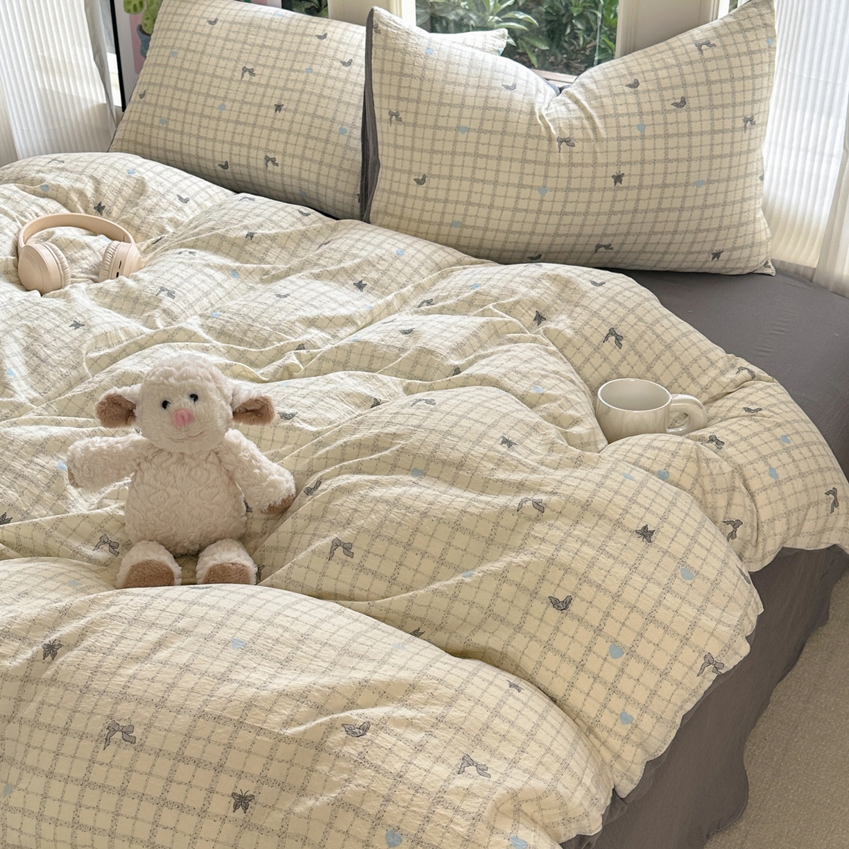 91家纺网 家纺一手货源 找家纺 桔禾家纺 2025新款小清新水洗棉有氧双层纱印花云感木棉皱皱纱四件套 蝶恋