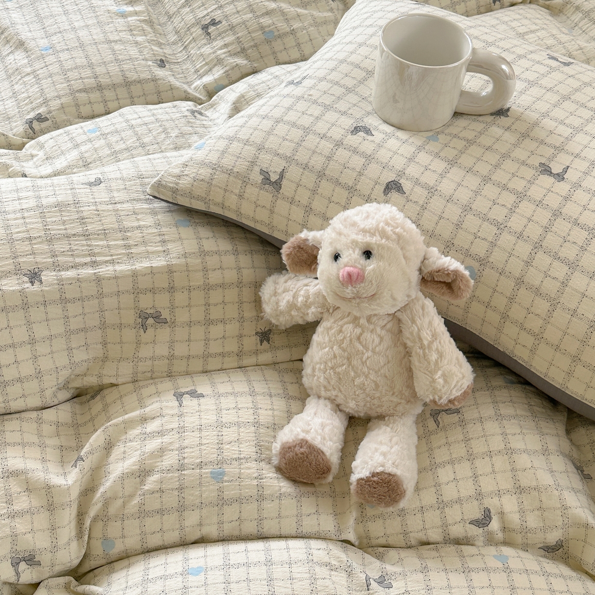 91家纺网 家纺一手货源 找家纺 桔禾家纺 2025新款小清新水洗棉有氧双层纱印花云感木棉皱皱纱四件套 蝶恋