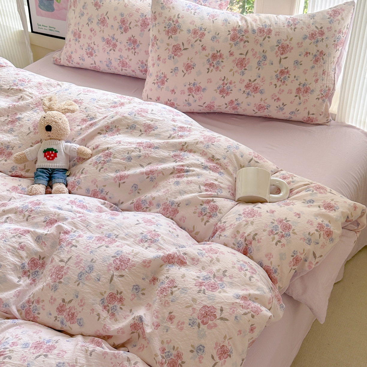 91家纺网 家纺一手货源 找家纺 桔禾家纺 2025新款小清新水洗棉有氧双层纱印花云感木棉皱皱纱四件套 芳华