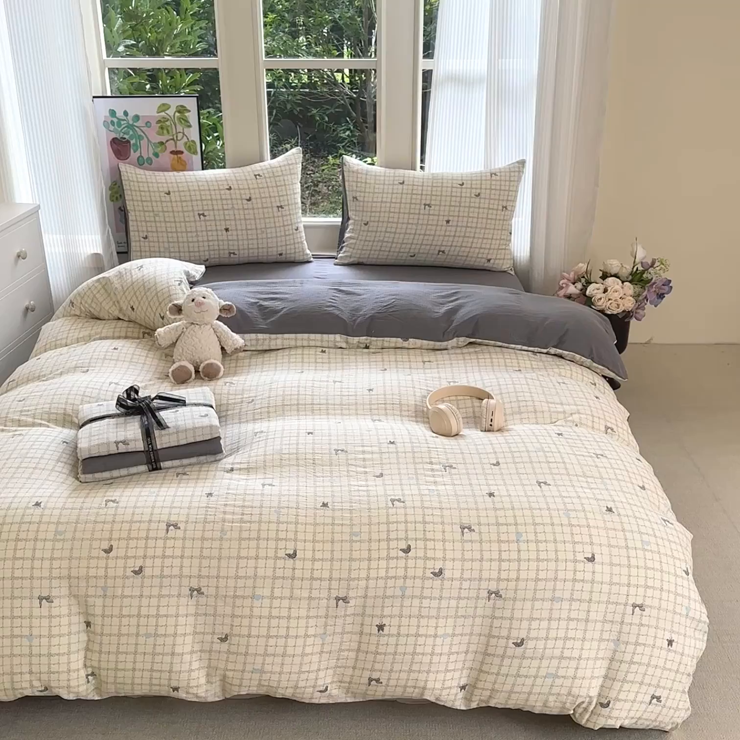 91家纺网 家纺一手货源 找家纺 桔禾家纺 2025新款小清新水洗棉有氧双层纱印花云感木棉皱皱纱四件套 蝶恋